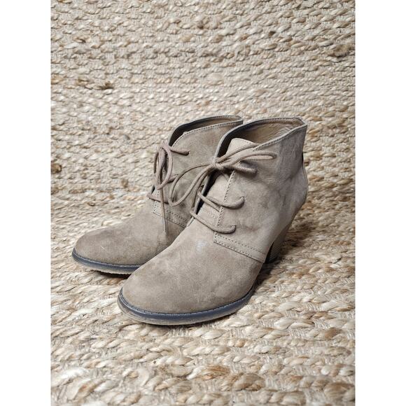 Mia Shawna Womens Size 6 M Taupe Sage Suede Heel Lace Up Fashion Ankle Boots - Picture 2 of 10